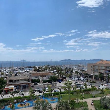L'Effet Mer, Duplex Sur Le Port Avec Ses 2 Terrasses Vue Mer Hyeres Bagian luar foto